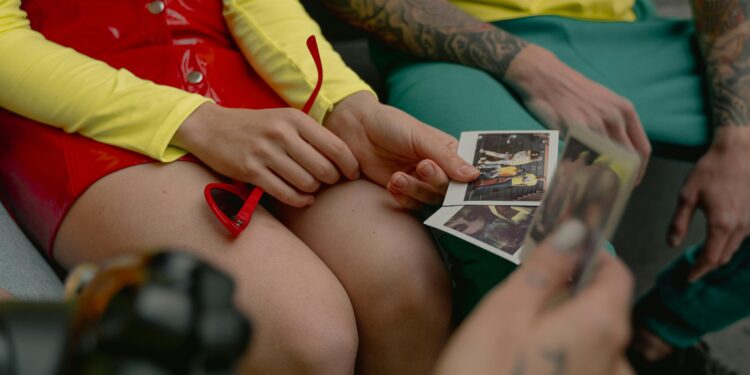 Old School vs. New School Fashion: Exploring the Pros and Cons